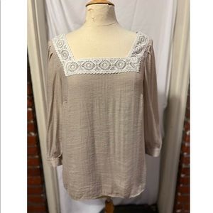 Tan Nannette Laporte Blouse ( M)